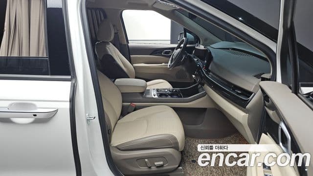 Kia Carnival 2024 — Şəkil 9/20