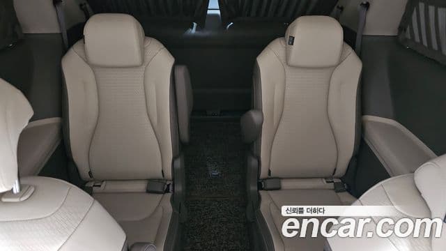 Kia Carnival 2024 — Şəkil 14/20