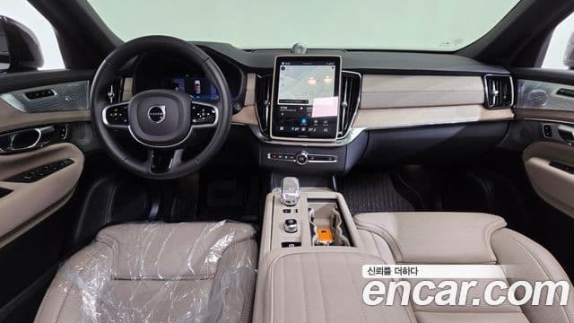 Volvo XC90 2025 — Фото 7/20