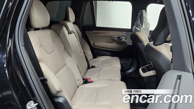 Volvo XC90 2025 — Фото 11/20