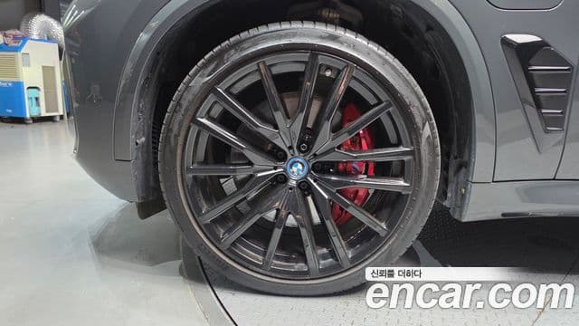 BMW X5 2024 — Photo 21/35