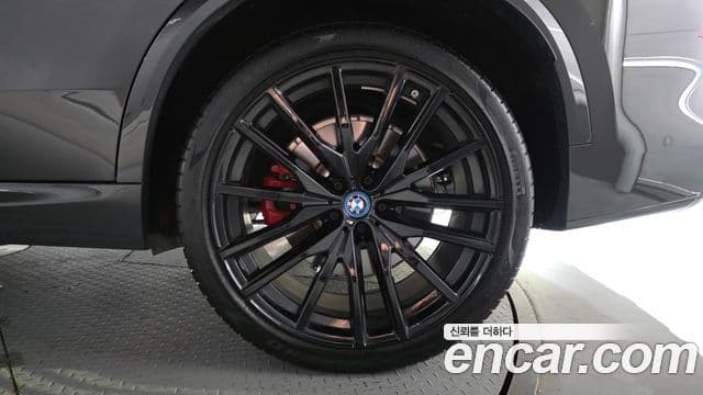 BMW X5 2024 — Photo 24/35