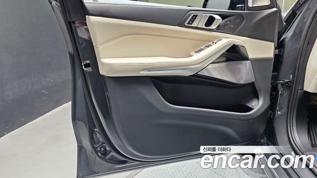 BMW X5 2024 — Photo 32/35