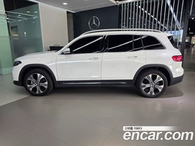 Mercedes-Benz EQB 2025 — ფოტო 19/20