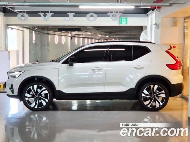 Volvo XC40 2026 — Photo 14/20