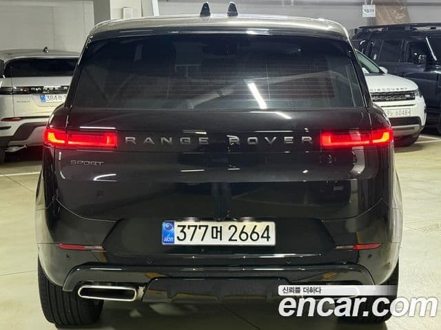 Land Rover Range Rover Sport 2026 — Фото 2/20