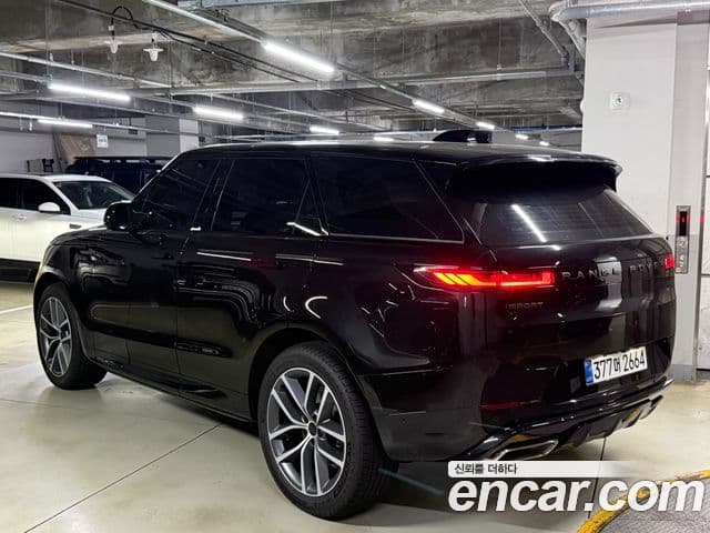 Land Rover Range Rover Sport 2026 — Фото 3/20
