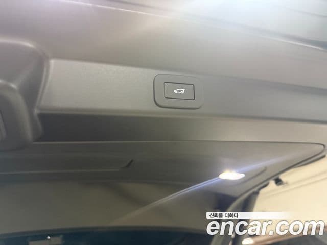 Land Rover Range Rover Sport 2026 — Фото 14/20