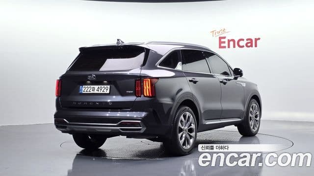 Kia Sorento 2021 — Фото 2/20