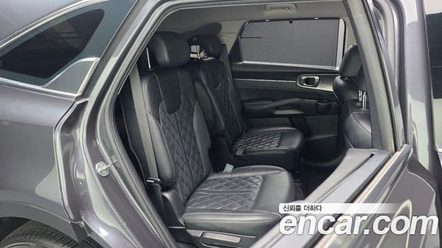 Kia Sorento 2021 — Фото 11/20