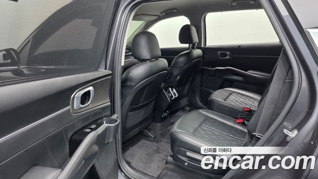 Kia Sorento 2021 — Фото 12/20
