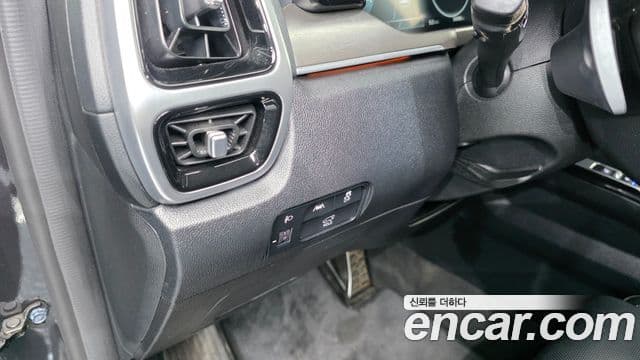 Kia Sorento 2021 — Фото 18/20