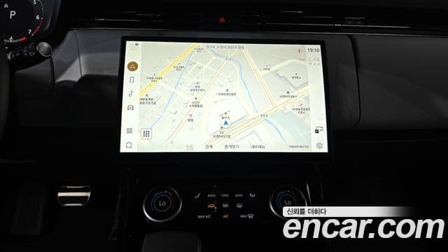 Land Rover Range Rover Sport 2023 — Фото 13/20