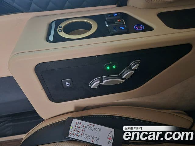Kia Carnival 2021 — Фото 8/20