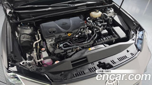 Toyota Camry 2025 — ფოტო 1/37