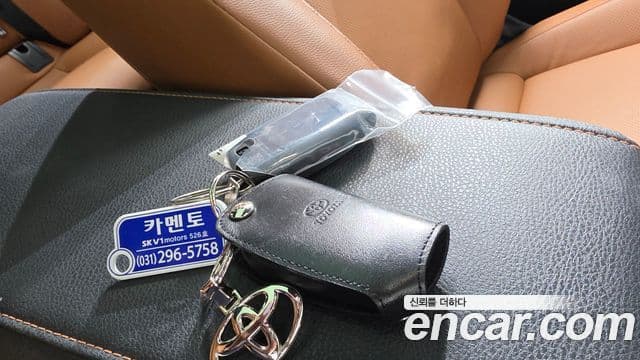 Toyota Camry 2025 — ფოტო 21/37