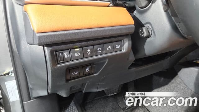 Toyota Camry 2025 — ფოტო 31/37