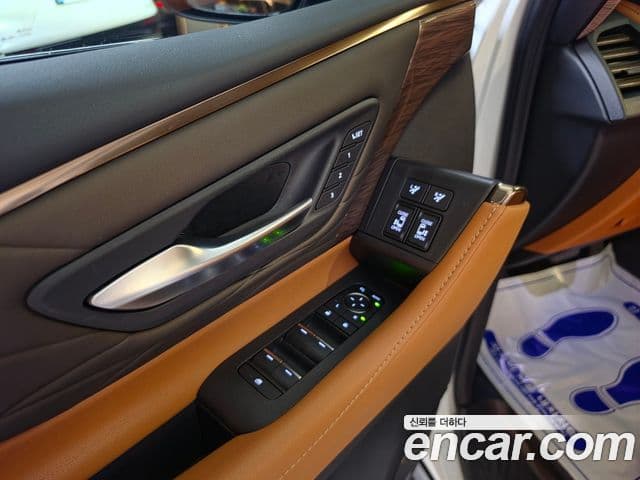 Toyota Alphard 2025 — Фото 10/20