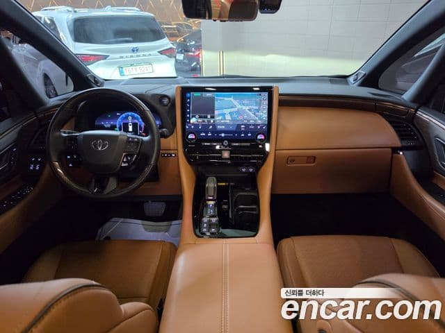 Toyota Alphard 2025 — Фото 11/20