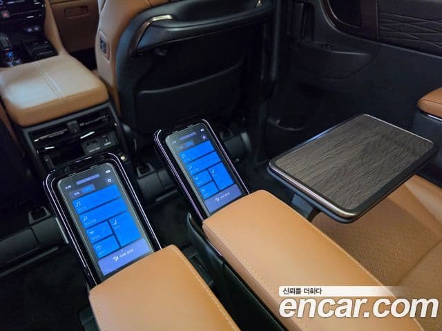 Toyota Alphard 2025 — Фото 13/20