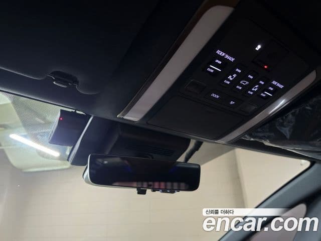 Toyota Alphard 2025 — Фото 19/20
