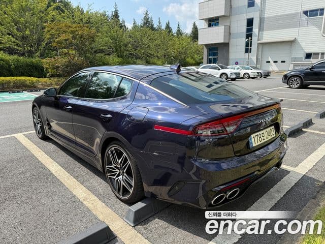 Kia Stinger 2020 — Фото 2/12
