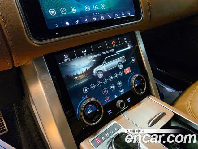 Land Rover Range Rover 2019 — ფოტო 13/20