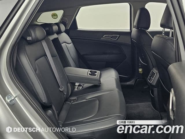 Kia Sportage 2023 — Фото 12/20