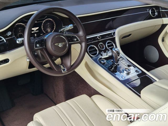 Bentley Continental GT 2019 — Фото 10/20