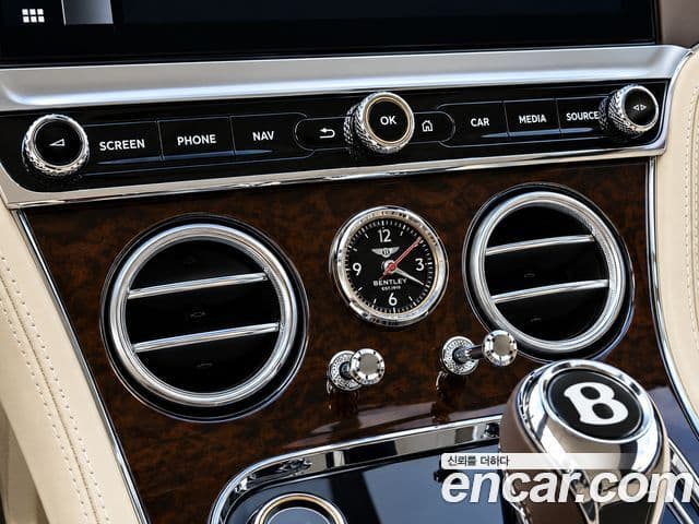 Bentley Continental GT 2019 — Фото 13/20