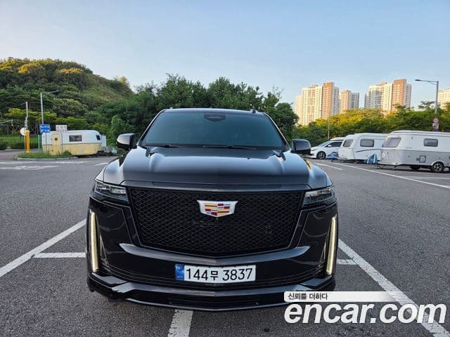 Cadillac Escalade 2021 — ფოტო 11/20