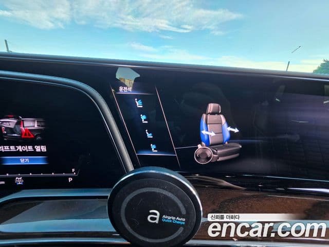 Cadillac Escalade 2021 — ფოტო 9/20