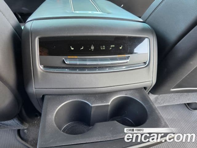 Cadillac Escalade 2021 — ფოტო 3/20