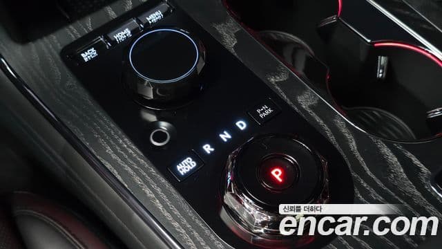 Genesis GV80 Coupe 2026 — Фото 9/20