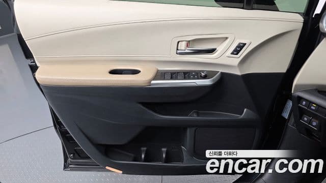 Toyota Sienna 2021 — Photo 8/31