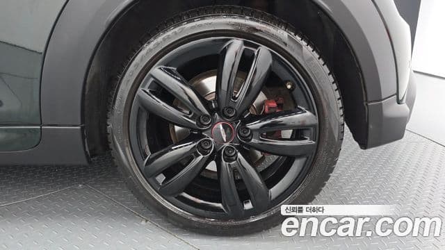 Mini Cooper S Convertible 2024 — Photo 6/30