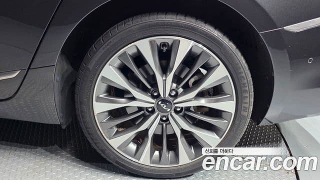Kia K8 2021 — Şəkil 23/40