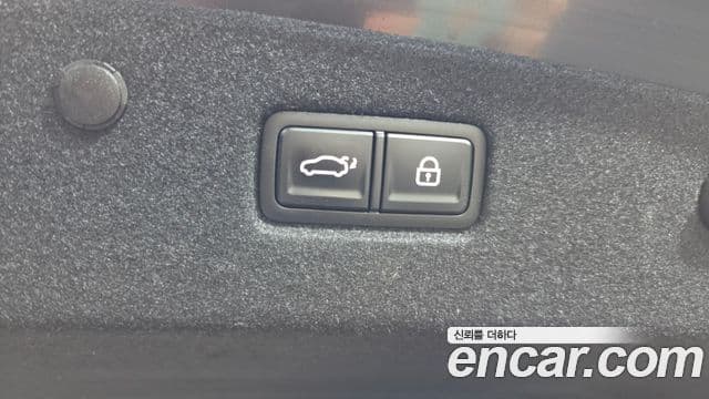 Kia K8 2021 — Şəkil 19/40