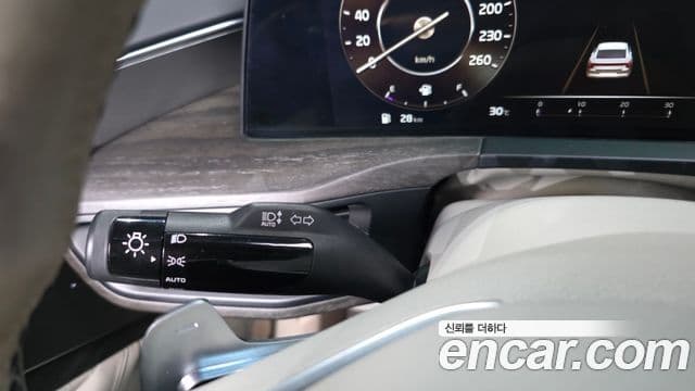 Kia K8 2021 — Şəkil 8/40