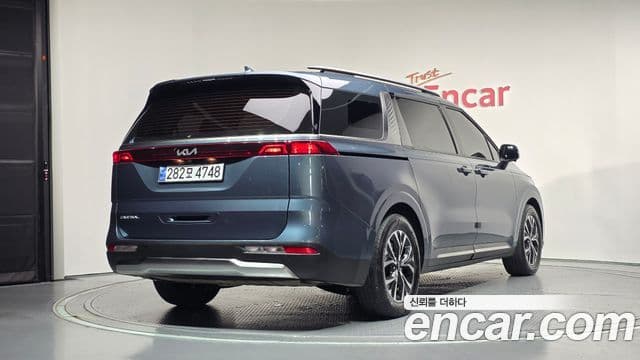 Kia Carnival 2022 — Фото 2/20