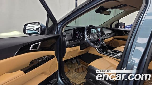 Kia Carnival 2022 — Фото 10/20