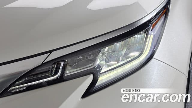 Toyota Sienna 2021 — ფოტო 32/38
