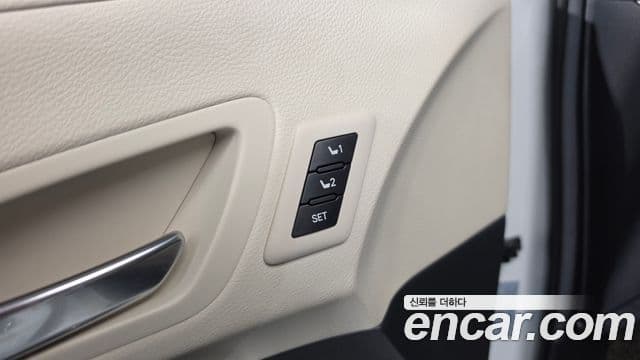 Toyota Sienna 2021 — ფოტო 5/38