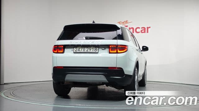Land Rover Discovery Sport 2020 — Фото 4/20