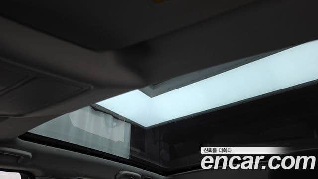 Land Rover Discovery Sport 2020 — Фото 18/20