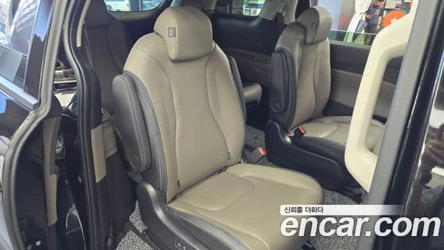Kia Carnival 2024 — Фото 11/20