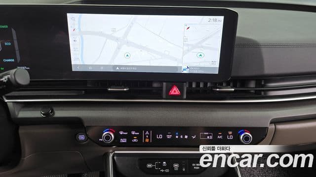 Kia Carnival 2024 — Фото 13/20