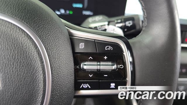 Kia Carnival 2024 — Фото 18/20
