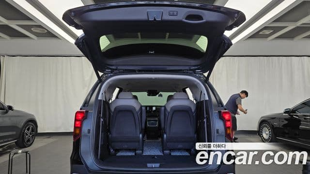 Kia Carnival 2024 — Фото 20/20