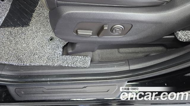 Kia Carnival 2024 — Photo 1/33